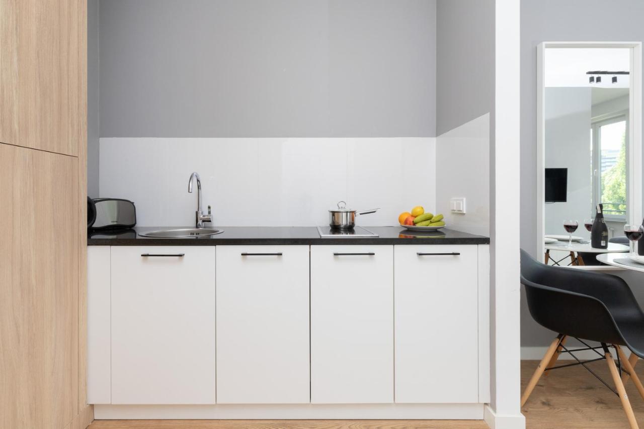 Slawinska Apartment Warsaw Wola By Noclegi Renters エクステリア 写真